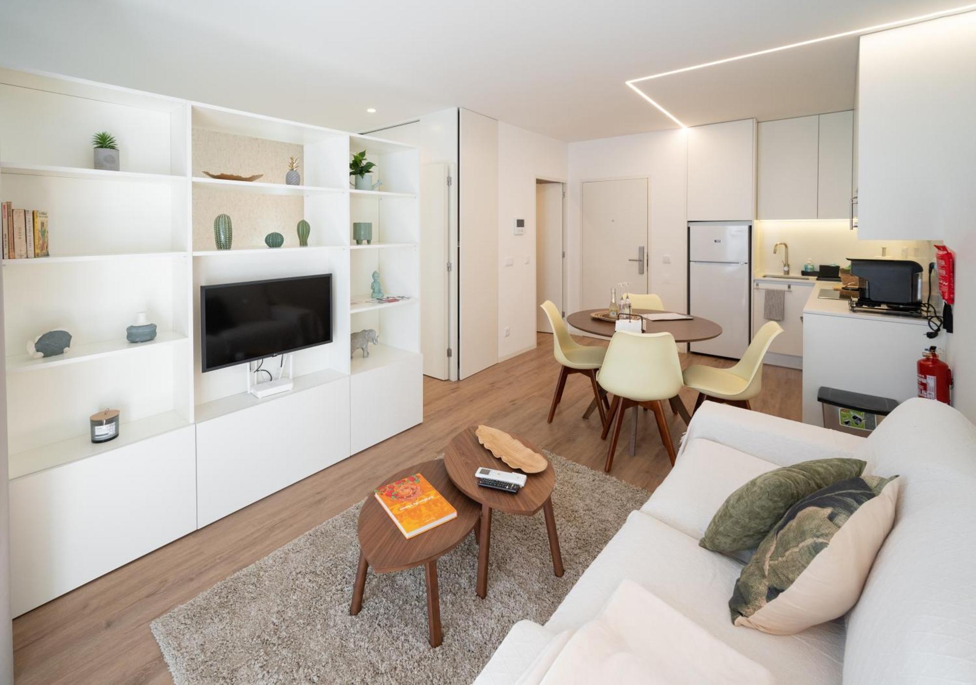 Mam Heat Apartments - Viana City Centre Виана-ду-Каштелу Экстерьер фото